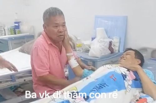 Ba vợ bật khóc khi thăm con rể nằm viện