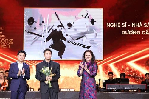 'Ấn tượng Cống hiến' của nhạc sĩ Dương Cầm - người kể chuyện văn hóa bằng âm nhạc