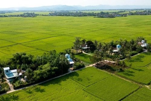 Bàn giao nhà an toàn cho người dân chịu ảnh hưởng bởi thiên tai tại tỉnh Đắk Lắk