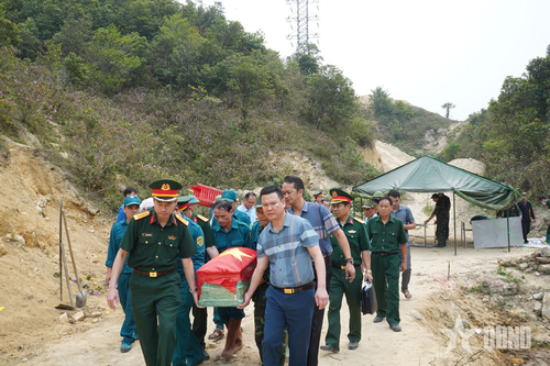 Lào Cai: Quy tập, bàn giao và an táng hài cốt liệt sĩ