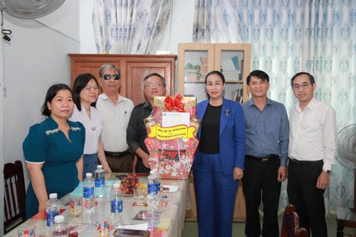 Lãnh đạo thành phố Đà Nẵng thăm, tặng quà các đơn vị nhân Ngày người khuyết tật Việt Nam