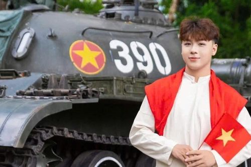Nam sinh Gen Z và hành trình định vị bản sắc từ những bước nhảy