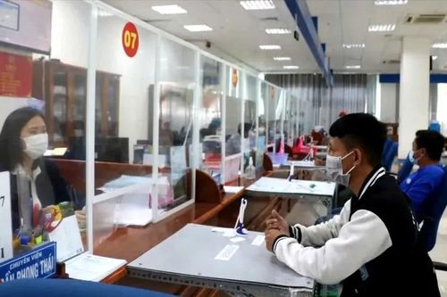 Đẩy mạnh sắp xếp, tinh gọn đầu mối tổ chức bên trong các bộ, ngành