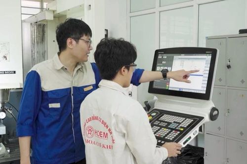 Thành công không phụ thuộc bằng cấp
