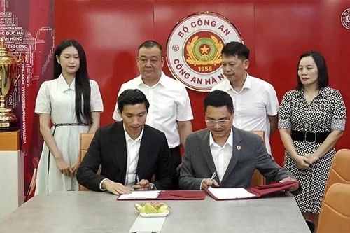 Đoàn Văn Hậu có quyết định quan trọng