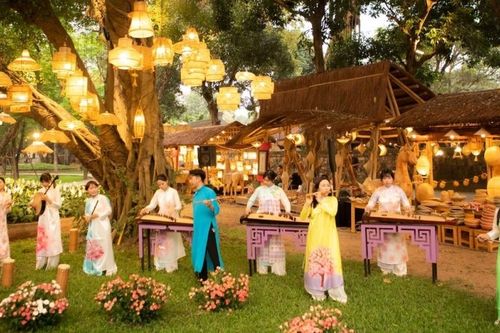 'Vườn Ánh sáng' giữa không gian đạo học