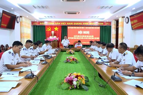 Tăng cường phối hợp giữa Cảnh sát biển 4 và Vùng 5 Hải quân