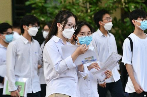 Học thêm không còn là lựa chọn cá nhân mà trở thành 'cuộc đua tập thể'