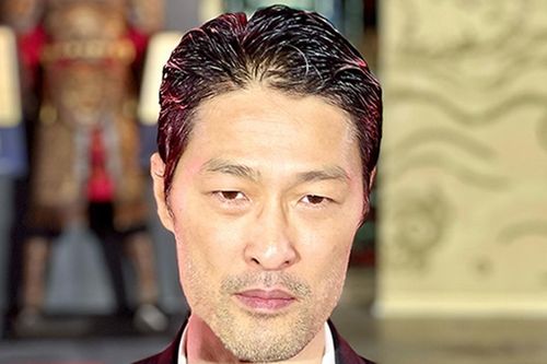 Johnny Trí Nguyễn bất ngờ 'tái xuất', kể cuộc sống độc thân kín tiếng ở tuổi 52