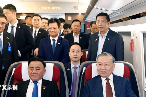 Tổng Bí thư, Chủ tịch nước và Phu nhân thăm thành phố Nam Ninh của Trung Quốc