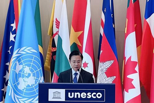 UNESCO gia hạn hai trung tâm khoa học dạng II của Việt Nam