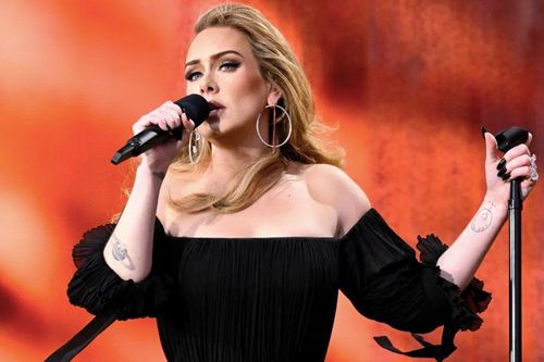 Adele đang âm thầm trở lại?
