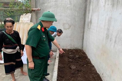 Trao cần câu sinh kế – Mô hình nuôi giun quế giúp hộ nghèo vươn lên