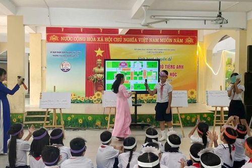 Thúc đẩy mô hình câu lạc bộ tiếng Anh trong trường tiểu học