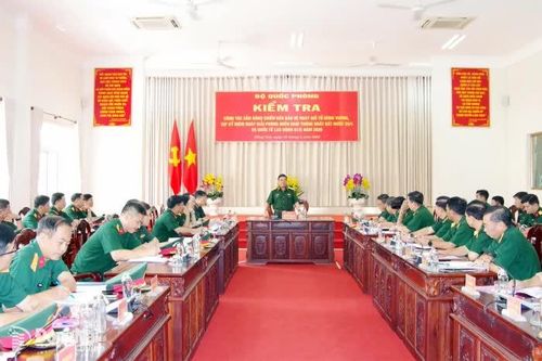 Bộ Quốc phòng kiểm tra công tác sẵn sàng chiến đấu tại Sư đoàn 309