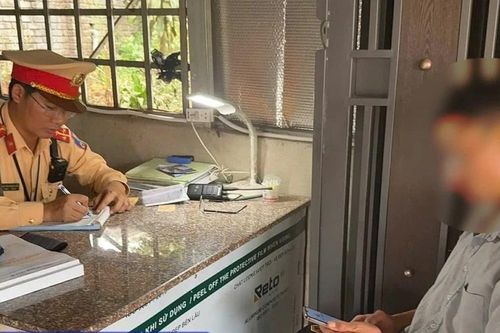 Gia Lai: Phát hiện tài xế xe tải dương tính với chất ma túy