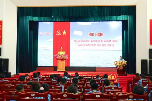 Trung đoàn 196 Hải quân quán triệt Nghị quyết Hội nghị lần thứ hai Ban Chấp hành Trung ương Đảng khóa XIV