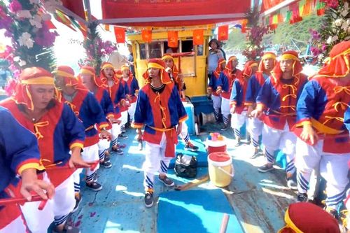 Giữ hồn biển qua nhịp hò bá trạo