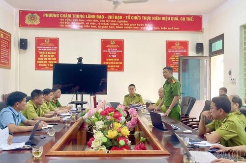 Đoàn kiểm tra công tác bảo vệ rừng và phòng cháy, chữa cháy rừng tỉnh Lào Cai làm việc tại xã Khánh Yên