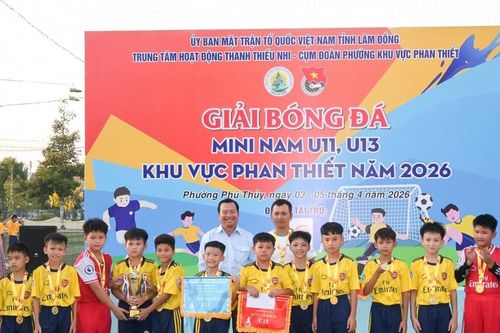 Phát triển phong trào bóng đá trong lứa tuổi thiếu niên và nhi đồng