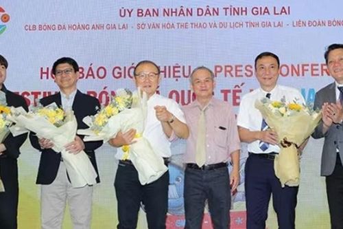 HLV Park Hang Seo tiếp lửa cho giải bóng đá U14 quốc tế của bầu Đức tại Gia Lai