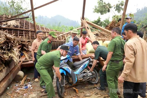 Mưa đá kèm dông lốc gây thiệt hại tài sản, hoa màu tại xã Liên Hiệp