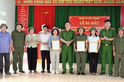 Bắc Quang ra mắt mô hình 'Tuyến đường tự quản về an ninh trật tự, không có ma túy'