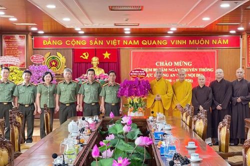 Văn phòng II Trung ương Giáo hội thăm và chúc mừng Ngày truyền thống lực lượng An ninh nội địa
