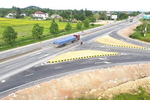 Hà Tĩnh đầu tư gần 700 tỷ đồng làm đường kết nối cao tốc Bắc - Nam, tăng liên kết vùng
