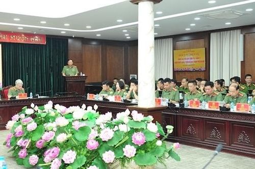 Chủ động phát hiện từ sớm, từ xa các yếu tố tiềm ẩn phức tạp liên quan đến người nước ngoài