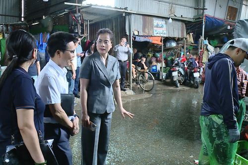 Hà Nội đẩy nhanh tiến độ giải tỏa chợ cá Yên Sở
