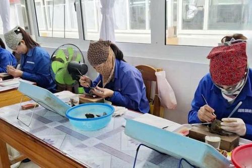 Xây dựng xã hội học tập trong công nhân tại Quảng Ninh, giải pháp nâng cao chất lượng nguồn nhân lực