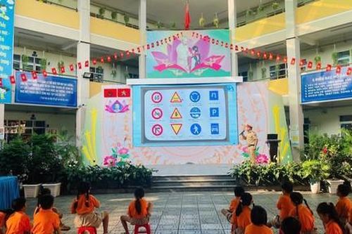 TPHCM: Chủ động ngăn chặn ma túy, xây dựng văn hóa giao thông cho học sinh