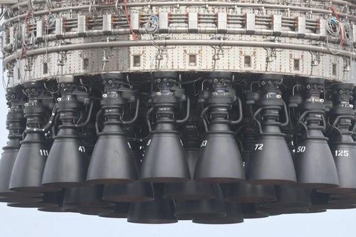 SpaceX thử nghiệm tên lửa đẩy 33 động cơ, mở đường chinh phục Sao Hỏa