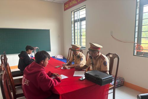 Nhóm thiếu niên ở Lâm Đồng đua xe rồi quay phim đăng lên mạng xã hội