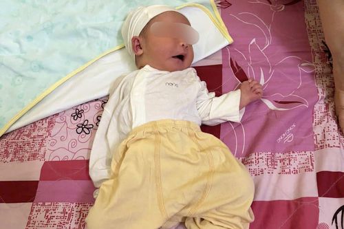 Tìm thân nhân bé gái sơ sinh 5 ngày tuổi bị bỏ rơi tại chùa Đại Bi ở Bắc Ninh