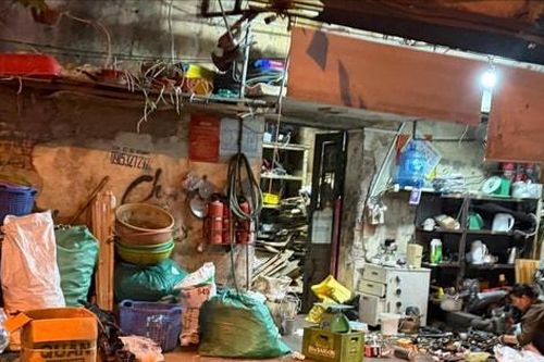 'Ma trận' phế liệu giữa lòng phố: Từ hiểm họa cháy nổ đến bài toán kinh tế xanh