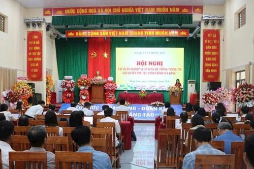 Hồng Sơn đẩy mạnh chuyển đổi số trong giải quyết thủ tục hành chính của Đảng