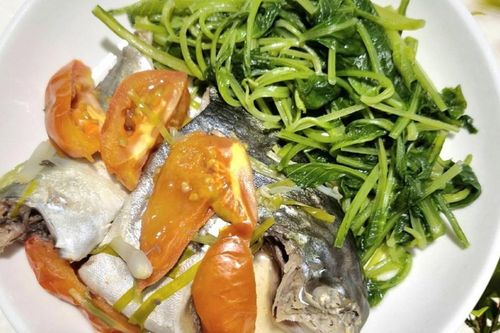 Một mâm cơm đúng cách sau tuổi 40: Không cần đắt tiền nhưng giúp cơ thể nhẹ nhõm hơn
