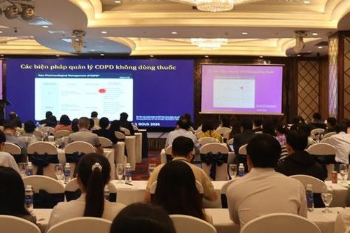 Vì sao dự phòng nhiễm trùng đóng vai trò quan trọng trong chăm sóc người mắc bệnh phổi tắc nghẽn mạn tính?