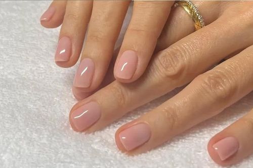 Gợi ý những kiểu nail đẹp và màu sắc hợp với từng hình dáng móng tay
