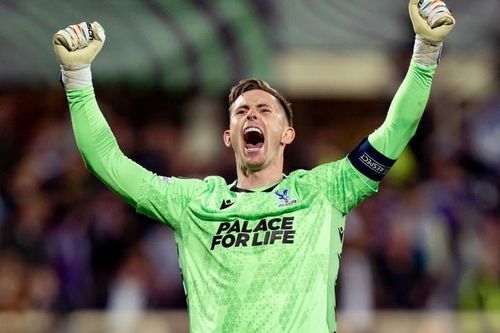 Crystal Palace lập kỳ tích trong lần đầu dự cúp châu Âu