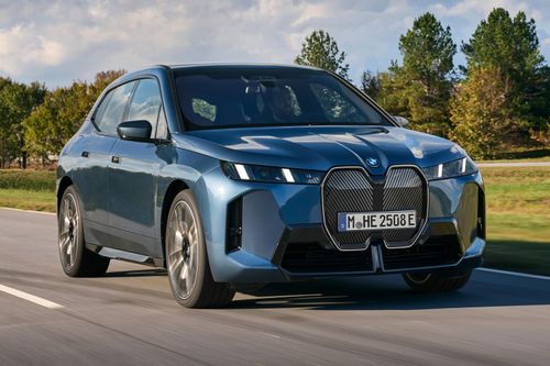 SUV thuần điện BMW iX bị khai tử tại Mỹ