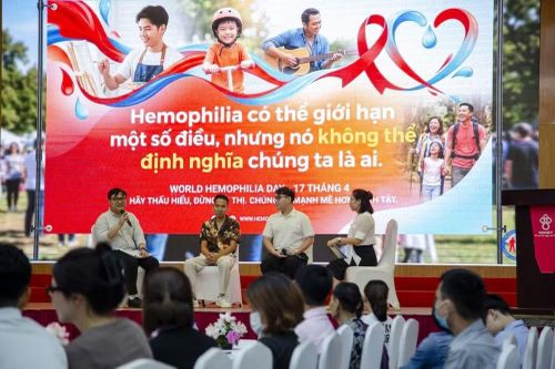 Câu chuyện vượt lên nghịch cảnh của những chàng trai mắc bệnh máu khó đông