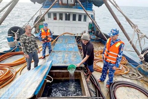 Ban Chỉ đạo 389 Quốc gia kiểm tra công tác chống buôn lậu tại Bộ Tư lệnh Vùng Cảnh sát biển 4