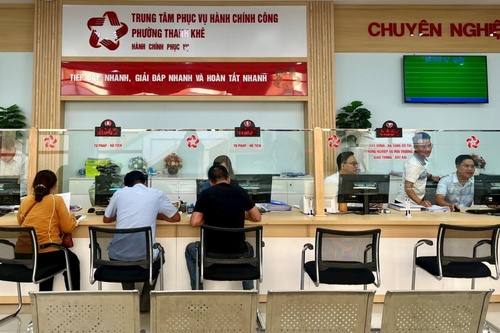 Chống 'làm màu'