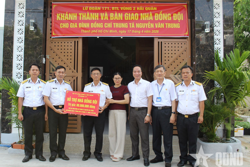 Vùng 2 Hải quân: Trao nhà đồng đội, gửi gắm yêu thương