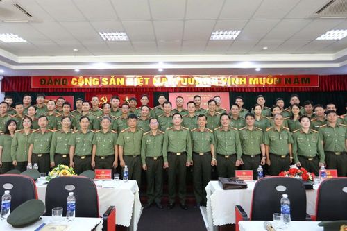 Kỷ niệm 80 năm Ngày truyền thống lực lượng An ninh nội địa (18-4-1946 - 18-4-2026): Thầm lặng, miệt mài vì hạnh phúc của nhân dân
