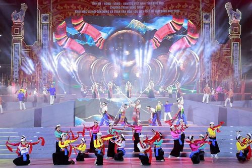 Tổng duyệt chương trình nghệ thuật khai mạc Lễ hội Đền Hùng và Tuần Văn hóa - Du lịch Đất Tổ