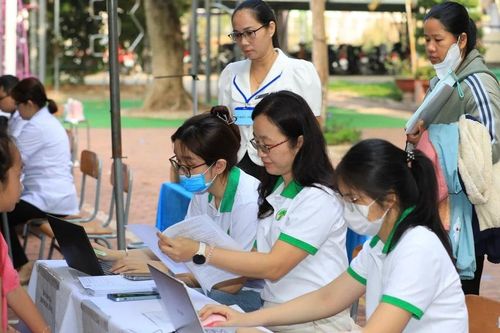 Bé 3 tuổi ăn kém, viêm phổi tái nhiễm không ngờ dị tật tim bẩm sinh nặng